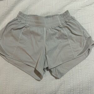 white lululemon hotty hots